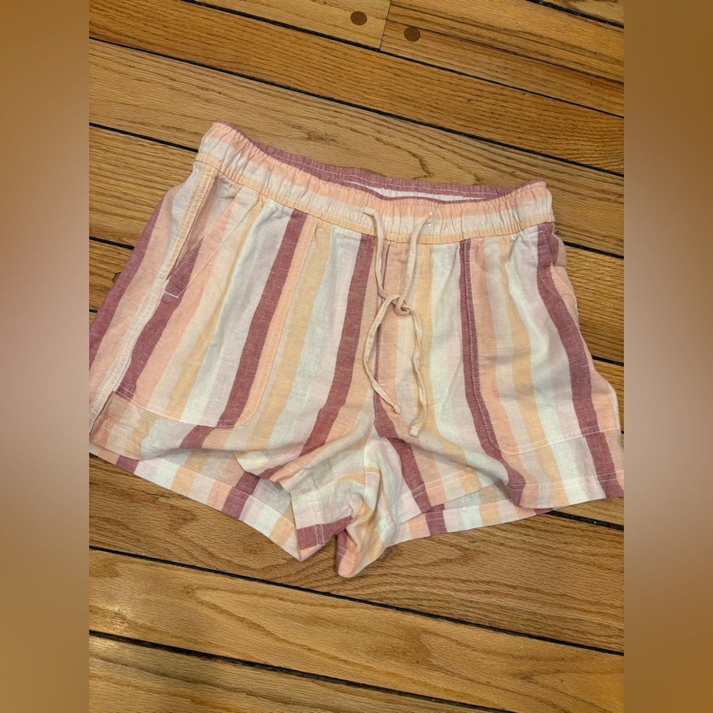 GAP Women's High Waist Linen Striped Shorts in Pink and Cream medium